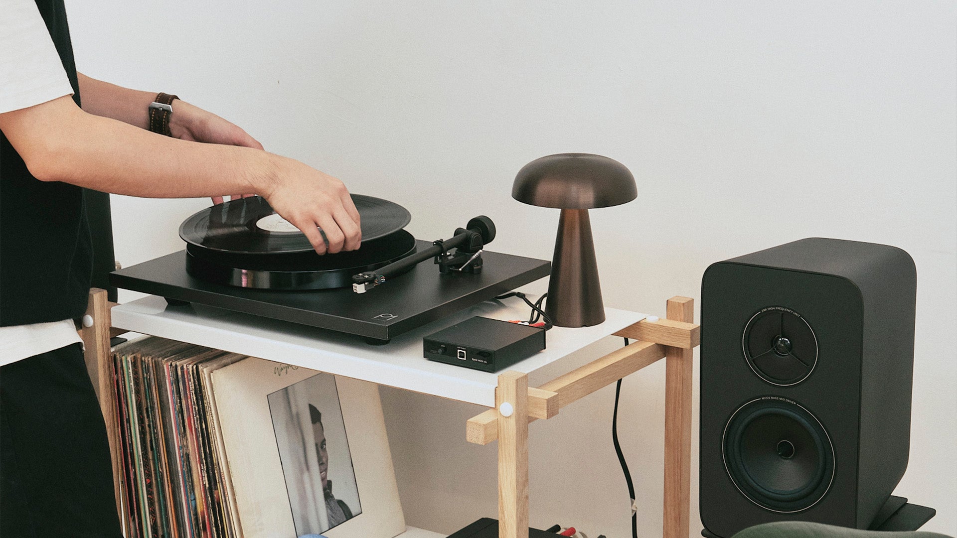 How to Set Up a Turntable System